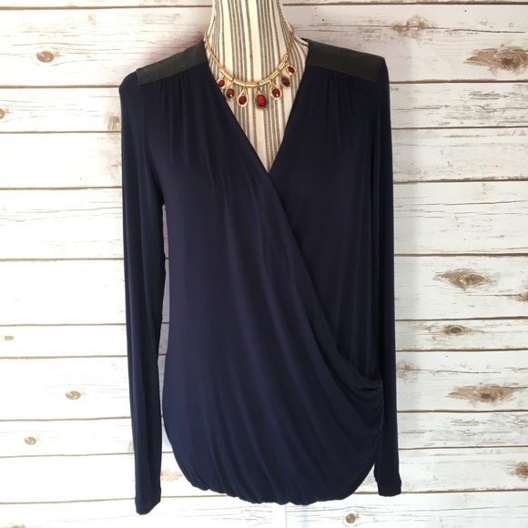 CAbi Navy Blue Faux Leather Panels Tunic Size M - Picture 4 of 10